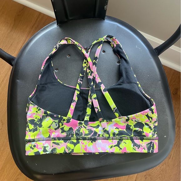 Lululemon floral sports bra - Picture 2 of 3
